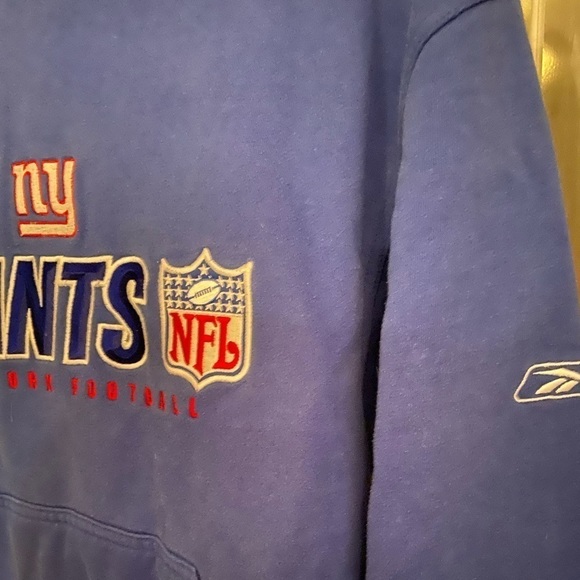 Vintage Reebok - New York Giants - NFL Hooded Sweatshirt - Size Medium - Picture 4 of 7
